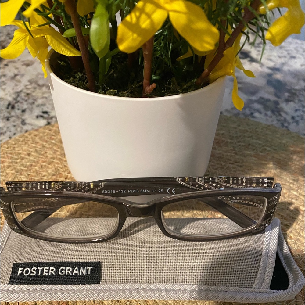 Foster Grant Reader Glasses